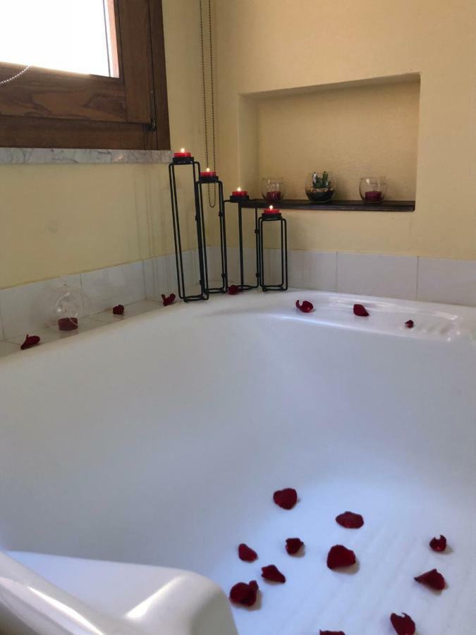 Romantic Suite Canelles กาญารี ภายนอก รูปภาพ