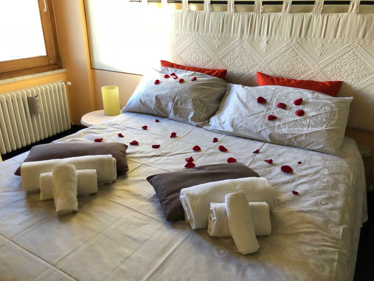 Romantic Suite Canelles กาญารี ภายนอก รูปภาพ