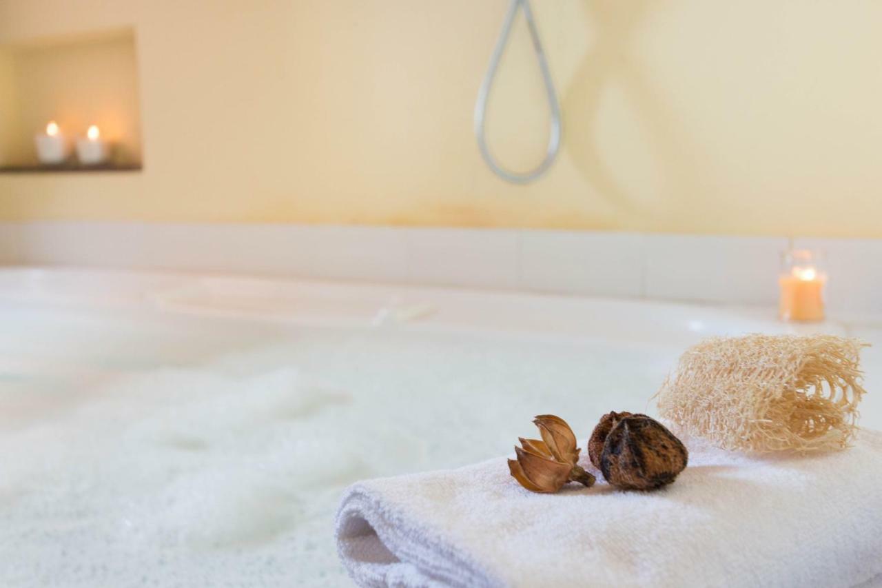 Romantic Suite Canelles กาญารี ภายนอก รูปภาพ