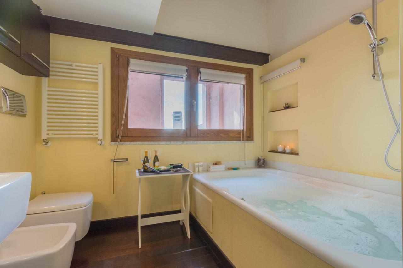 Romantic Suite Canelles กาญารี ภายนอก รูปภาพ