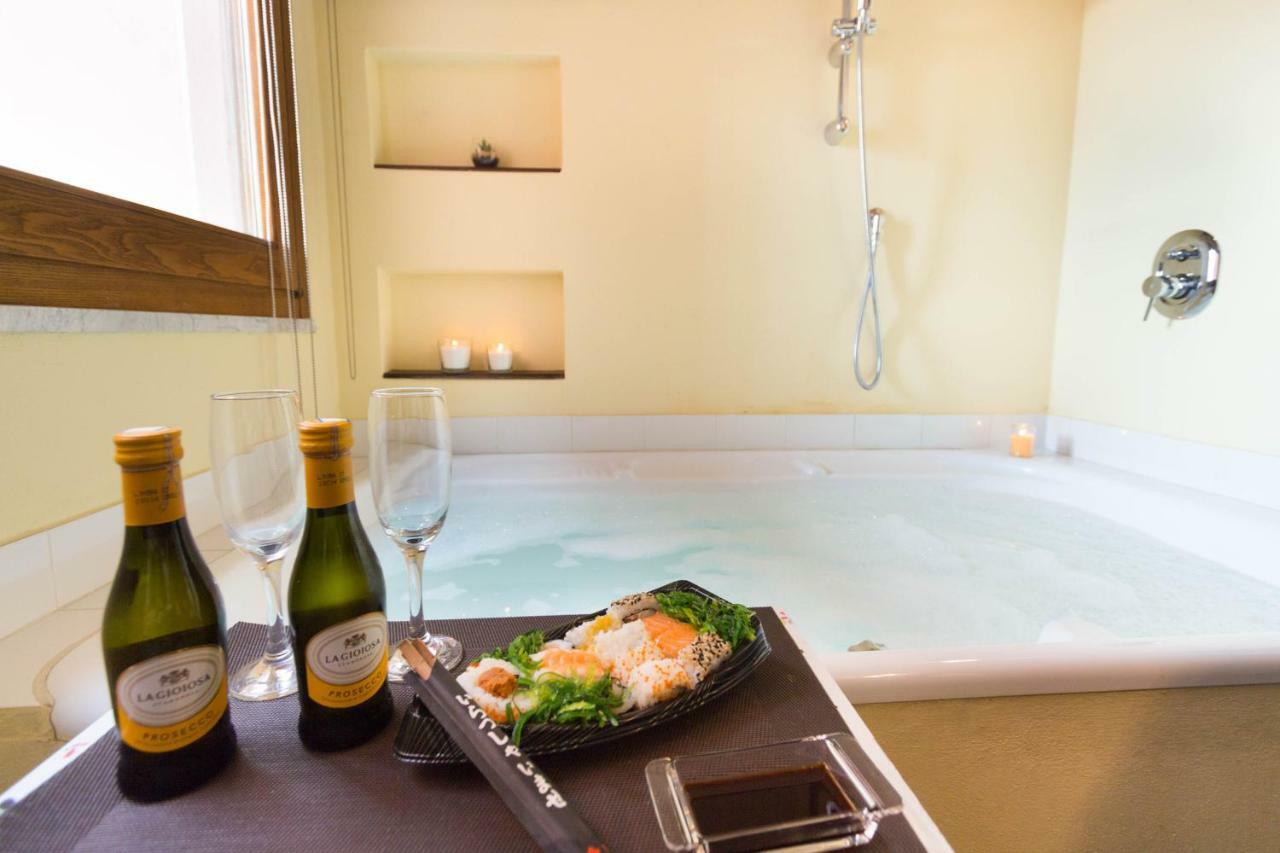 Romantic Suite Canelles กาญารี ภายนอก รูปภาพ